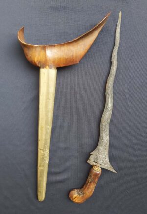 Keris Pamor Pedaringan Kebak Luk 7 - ZK-136