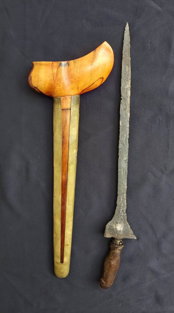 Keris Lurus Brojol Meteorit Tangguh Segaluh Pajajaran - ZK-185