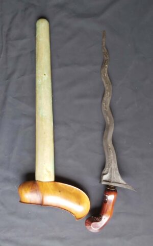 Keris 8 Luk - ZK-438-HMZ