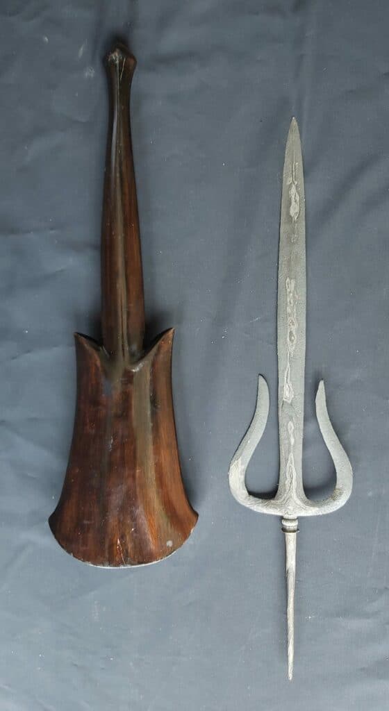 Trisula Spear - ZK-460-HMZ